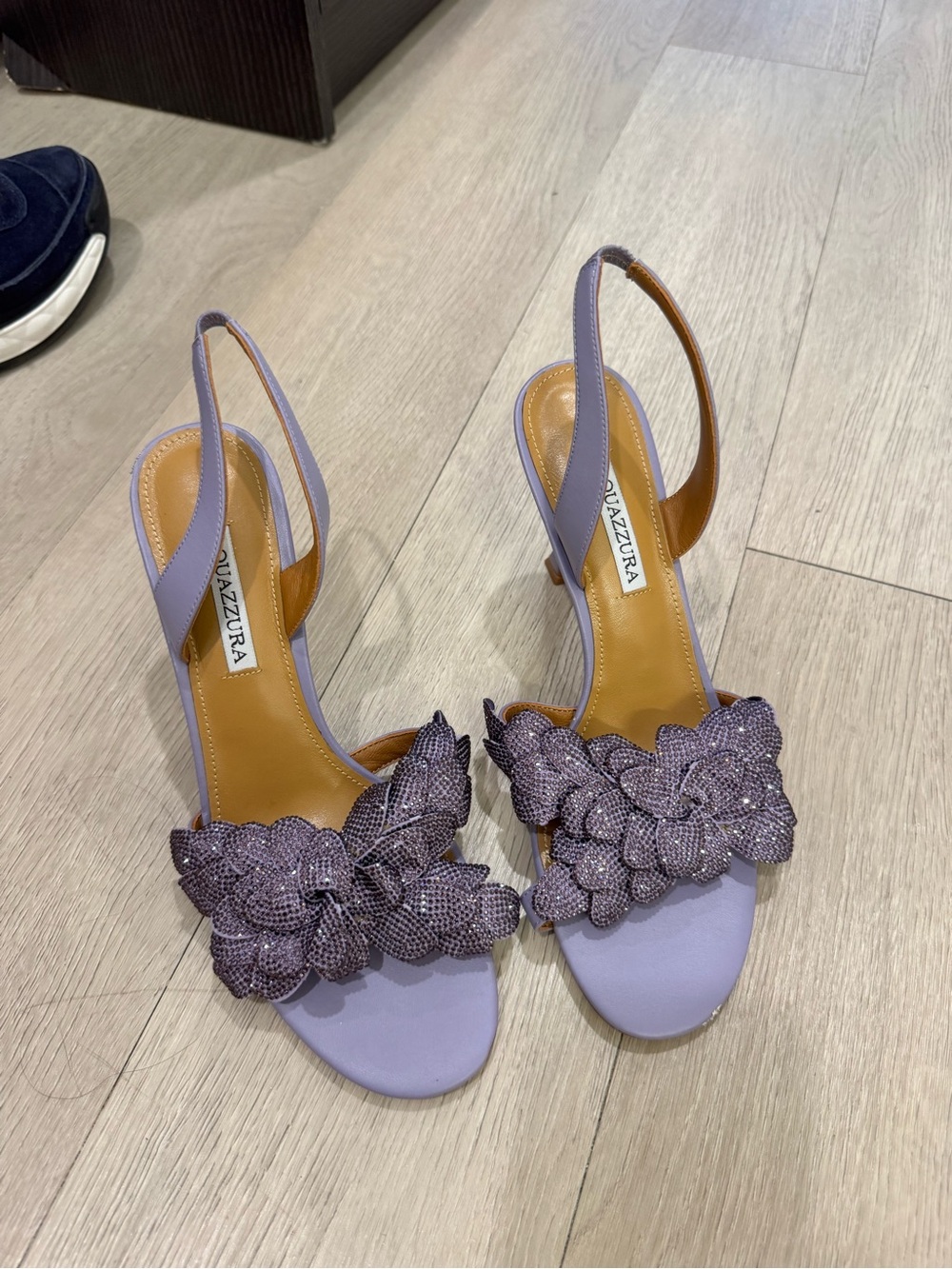 AQUAZZURA new never worn outside Lilac Floral Embellished Slingback Sandals 8